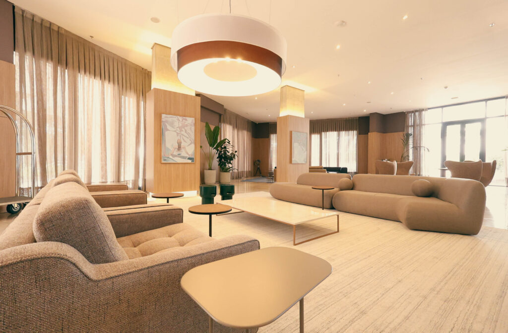 O lobby digital do TRYP: atendimento ágil e novas oportunidades comerciais. Hotel TRYP Ribeirão Preto